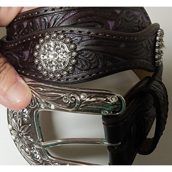 Ariat Scalloped Bling Concho Girls Belt Size 22 - Picture 1 of 8